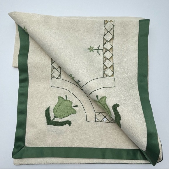 Dutch Folk Art Square 85 x 85 cm Table Cloth Doily - Picture 4 of 16